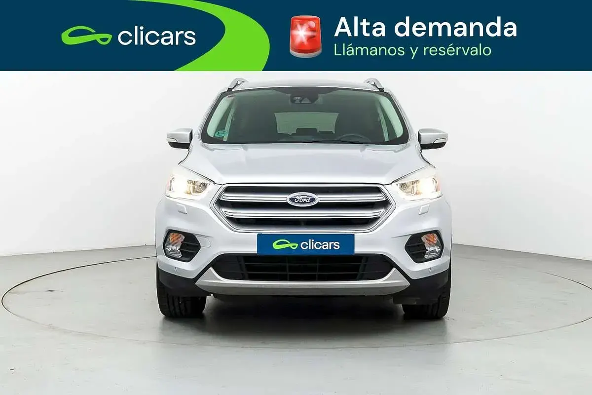 Usado Ford Kuga Titanium 150 CV (110 kW) 2017 Plateado SUV