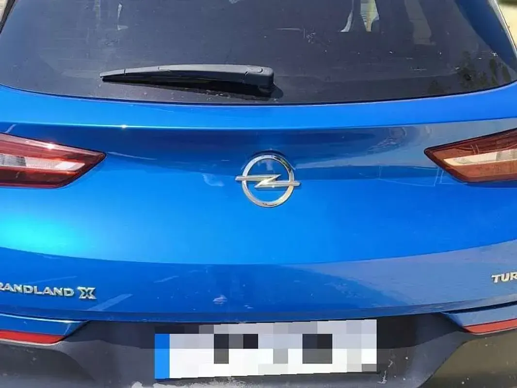Usado Opel Grandland X Design Edition 131 CV (96 kW) 2018 Azul SUV