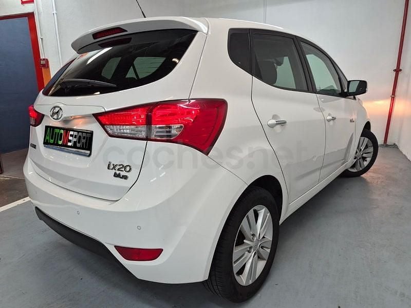 Usado Hyundai ix20 115 CV (84 kW) 2014 Blanco Utilitario