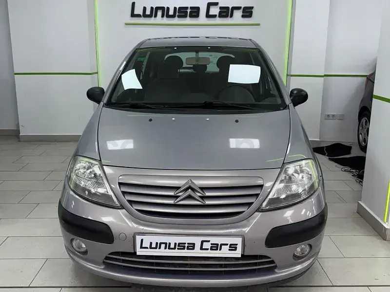 Usado Citroën C3 75 CV (55 kW) 2003 Gris / plata Berlina
