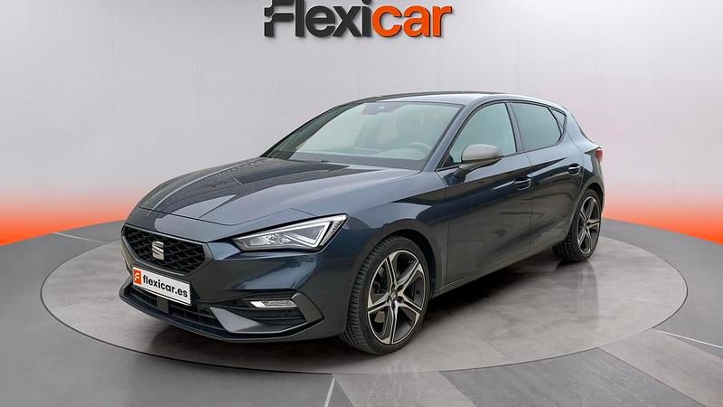 Usado Seat Leon FR 150 CV (110 kW) 2021 Gris Berlina