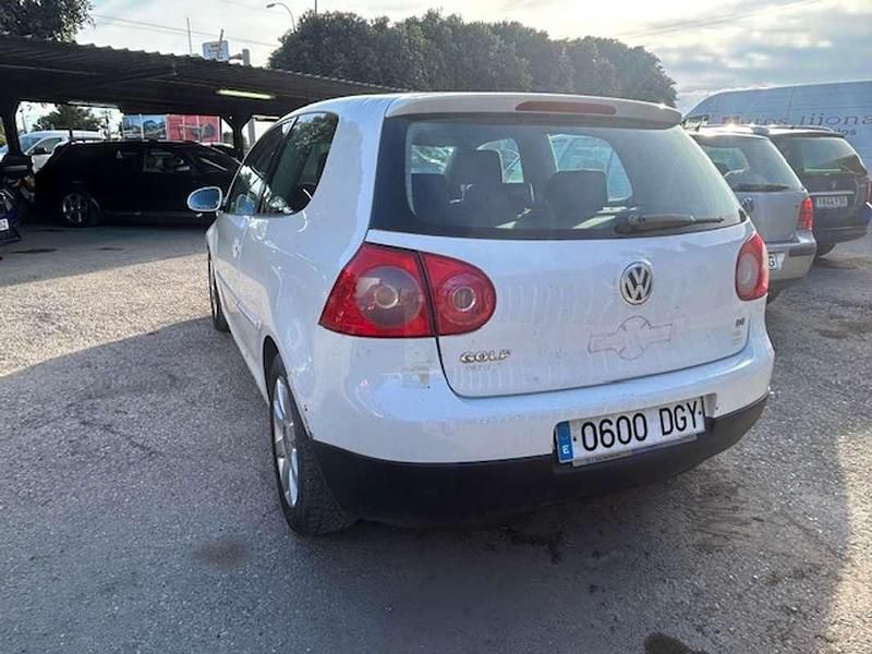 Usado VW Golf IV Conceptline 90 CV (66 kW) 2005 Utilitario
