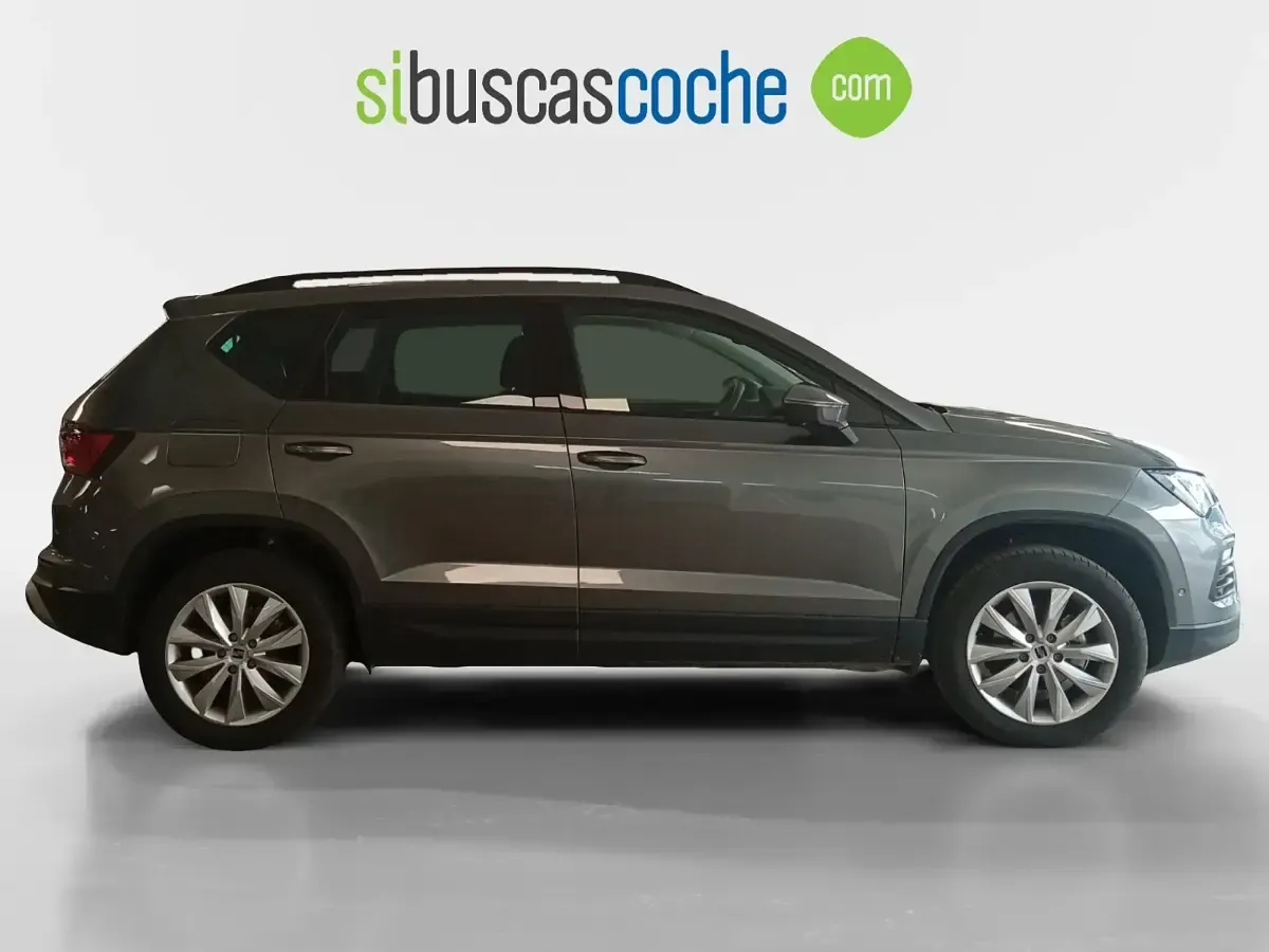Usado Seat Ateca Style 150 CV (110 kW) 2025 Gris/plata SUV