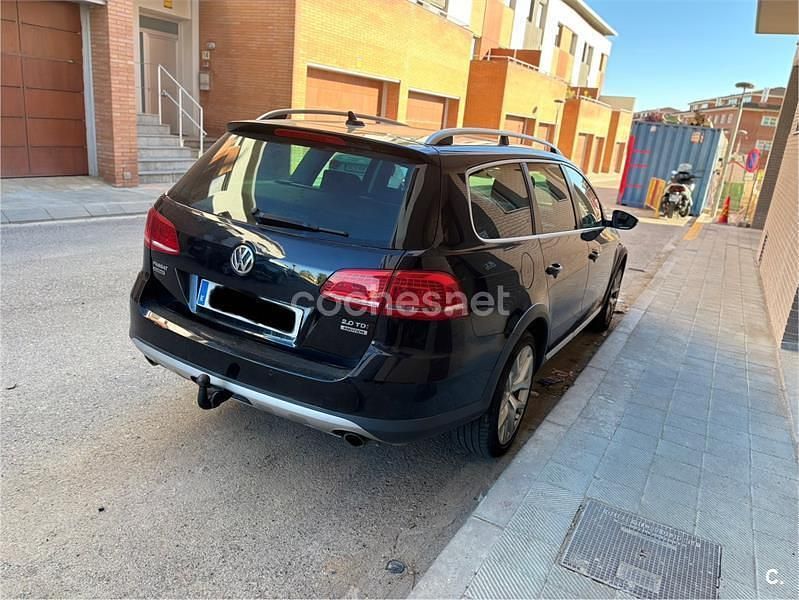 Usado VW Passat Alltrack 177 CV (130 kW) 2014 Negro Familiar