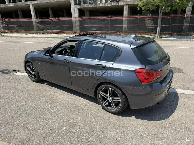 Usado BMW 118 Sport Line 136 CV (100 kW) 2017 Gris / plata Utilitario