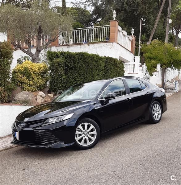 Negro Usado 2019 Toyota Camry Business Edition Berlina | 21.000 € (Precio justo) - Imagen 1/4