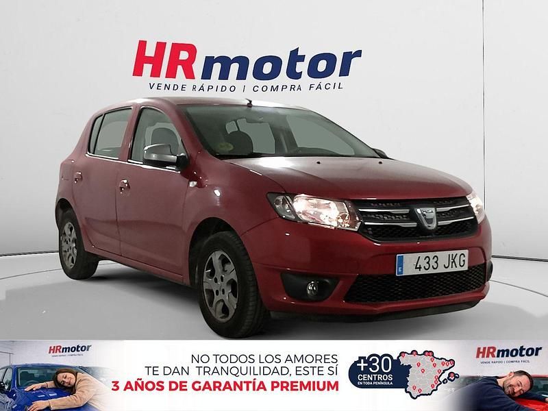Usado Dacia Sandero 90 CV (66 kW) 2015 Rojo Berlina