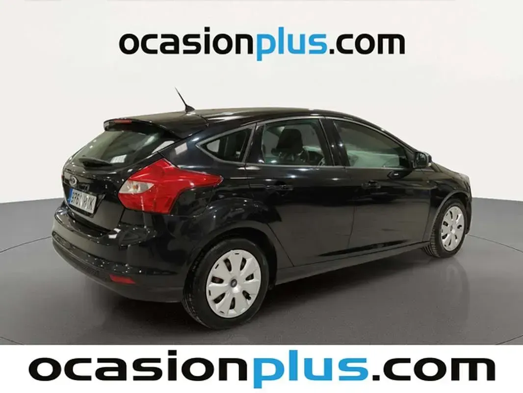 Usado Ford Focus Trend 95 CV (69 kW) 2014 Negro Utilitario
