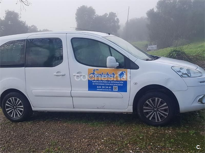 Usado Peugeot Partner Tepee Active 92 CV (67 kW) 2014 Blanco Monovolumen