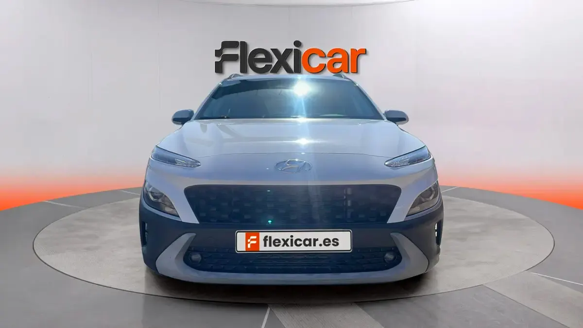 Usado Hyundai Kona 120 CV (88 kW) 2021 Blanco SUV