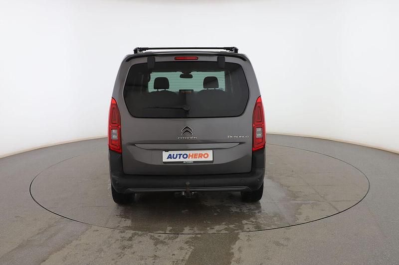 Usado Citroën Berlingo Shine 102 CV (75 kW) 2021 Gris Monovolumen