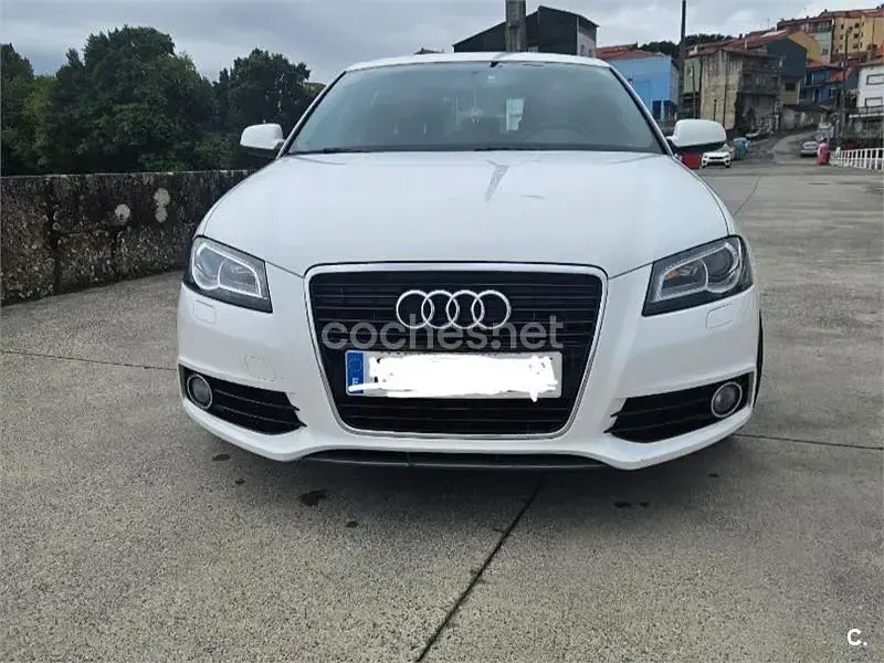 Usado Audi A3 Ambition 170 CV (125 kW) 2012 Blanco Utilitario