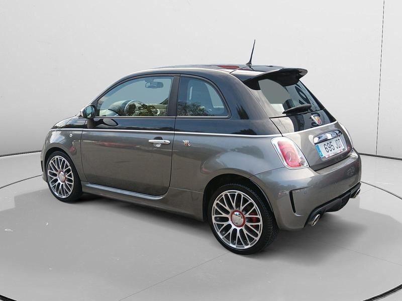 Usado Abarth 500 141 CV (103 kW) 2015 Gris Utilitario