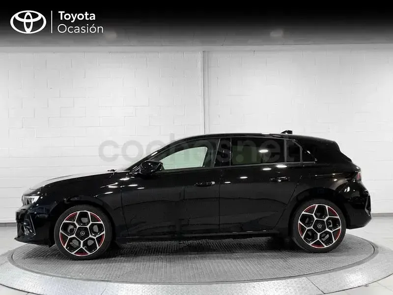 Usado Opel Astra 180 CV (132 kW) 2023 Negro Utilitario