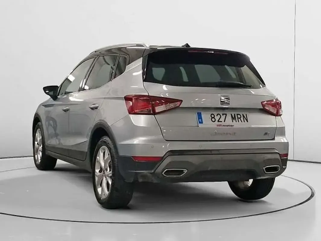 Usado Seat Arona FR 151 CV (111 kW) 2024 Gris SUV