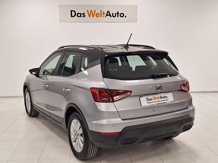 Gris plata Usado 2024 Seat Arona Style SUV | 22.900 € (Caro) - Imagen 1/4