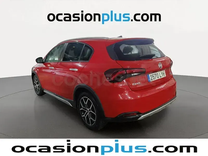 Usado Fiat Tipo Red 130 CV (95 kW) 2022 Rojo Berlina