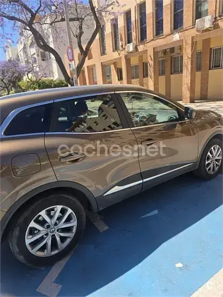 Usado Renault Kadjar Intens 130 CV (95 kW) 2017 Marrón SUV