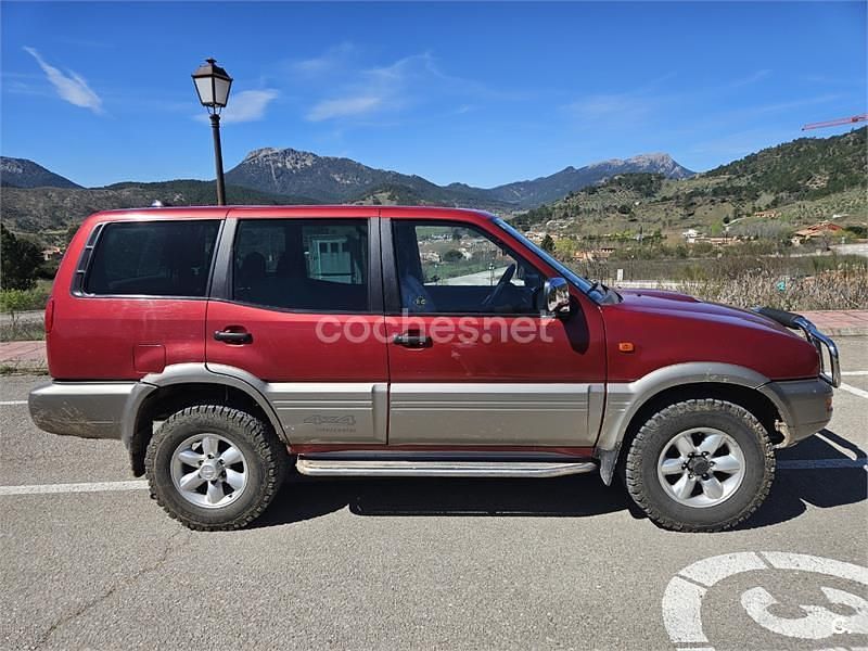 Usado Nissan Terrano 125 CV (91 kW) 1999 Rojo SUV