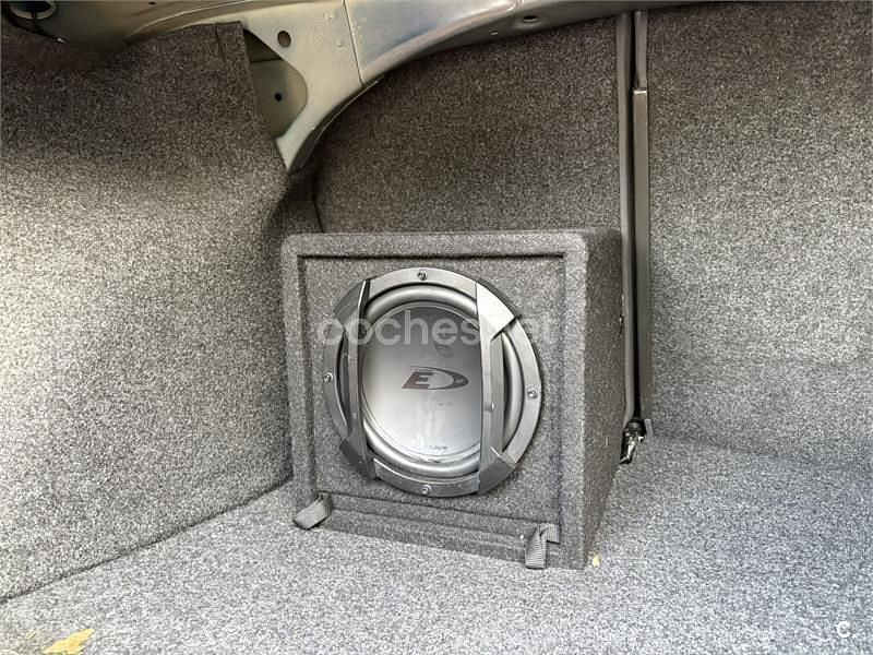 Usado VW Passat Highline 130 CV (95 kW) 2005 Azul Berlina