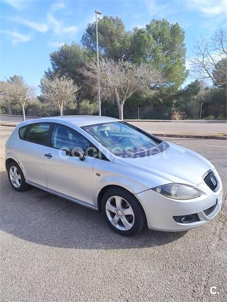 Käytetty Seat Leon Reference 105 HP (77 kW) 2007 Harmaa Viistoperä