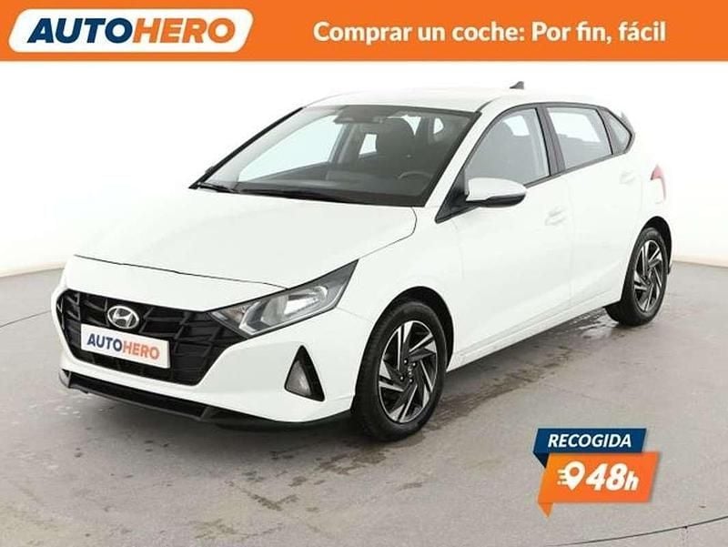 Usado Hyundai i20 84 CV (61 kW) 2023 Blanco Utilitario
