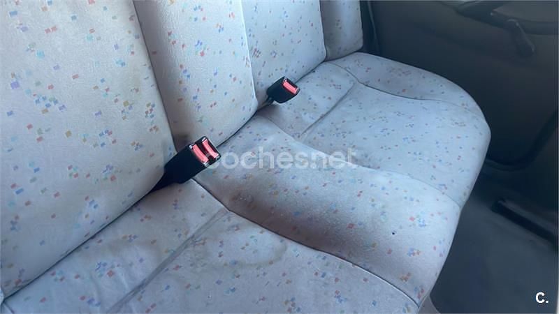 Usado VW Polo 60 CV (44 kW) 1995 Azul Berlina