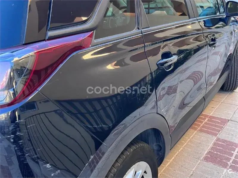 Usado Opel Crossland X Selective 130 CV (95 kW) 2018 Azul SUV