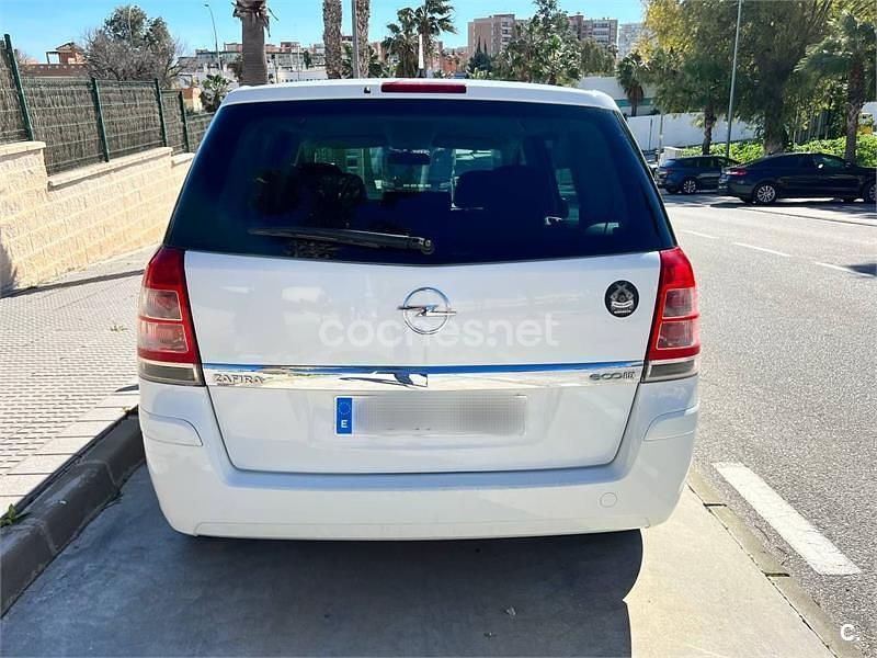 Usado Opel Zafira Enjoy Plus 110 CV (80 kW) 2012 Blanco Monovolumen