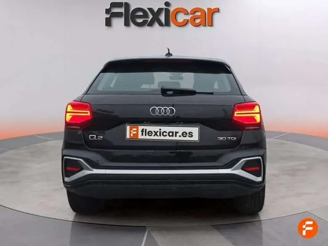 Usado Audi Q2 116 CV (85 kW) 2023 Negro SUV