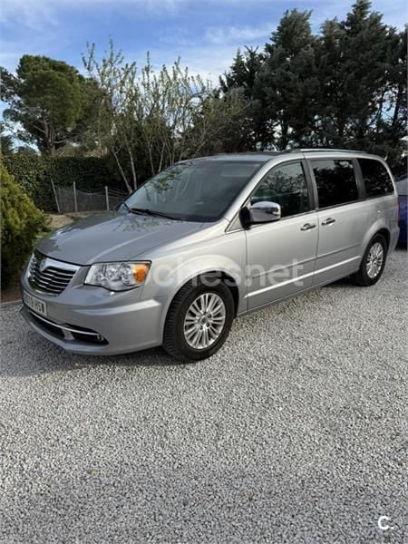 Gris / plata Usado 2013 Lancia Voyager Platinum Monovolumen | 9990 € (Buen precio) - Imagen 1/4