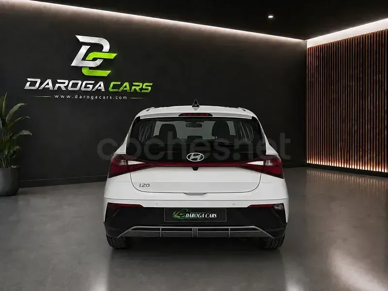 Usado Hyundai i20 100 CV (73 kW) 2023 Blanco Utilitario