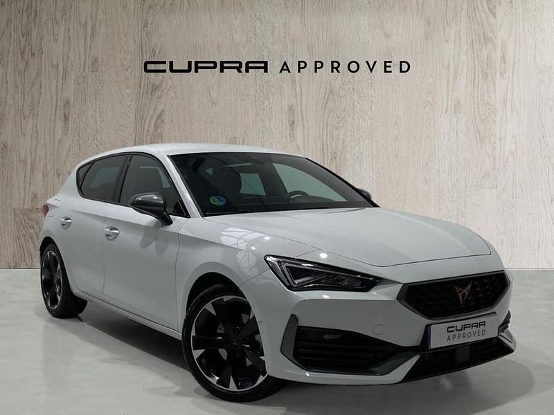 Blanco Usado 2022 Cupra Leon Berlina | 27.815 € (Un poco caro) - Imagen 1/4