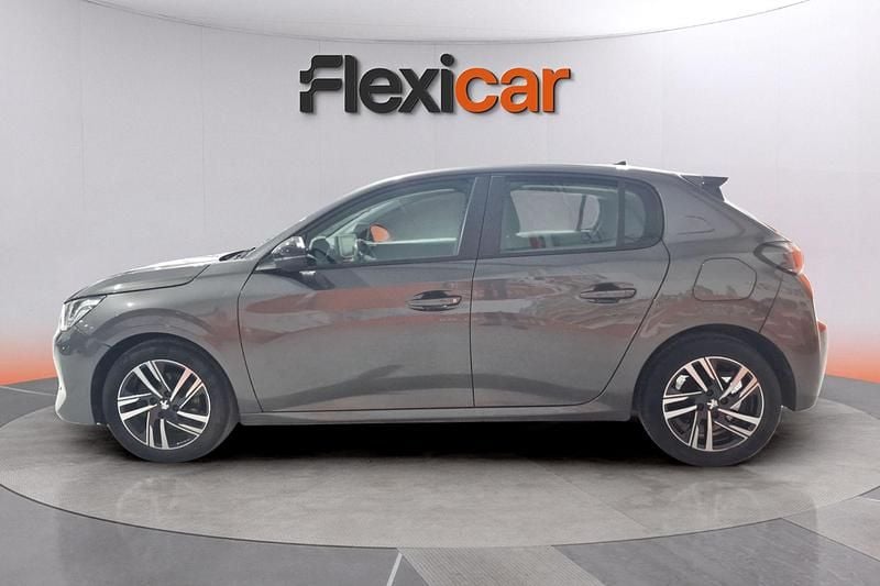 Usado Peugeot 208 Active 102 CV (75 kW) 2023 Gris Utilitario