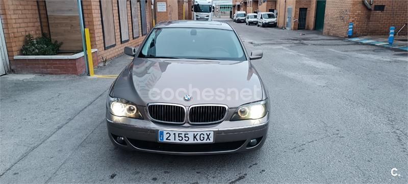 Beige Usado 2005 BMW 745 Berlina | 8200 € - Imagen 1/4