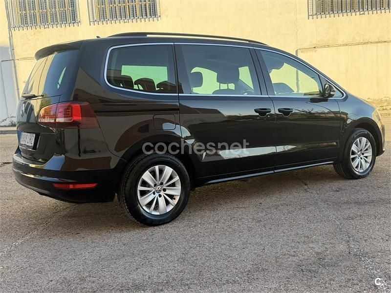 Usado VW Sharan Edition 150 CV (110 kW) 2020 Negro Monovolumen
