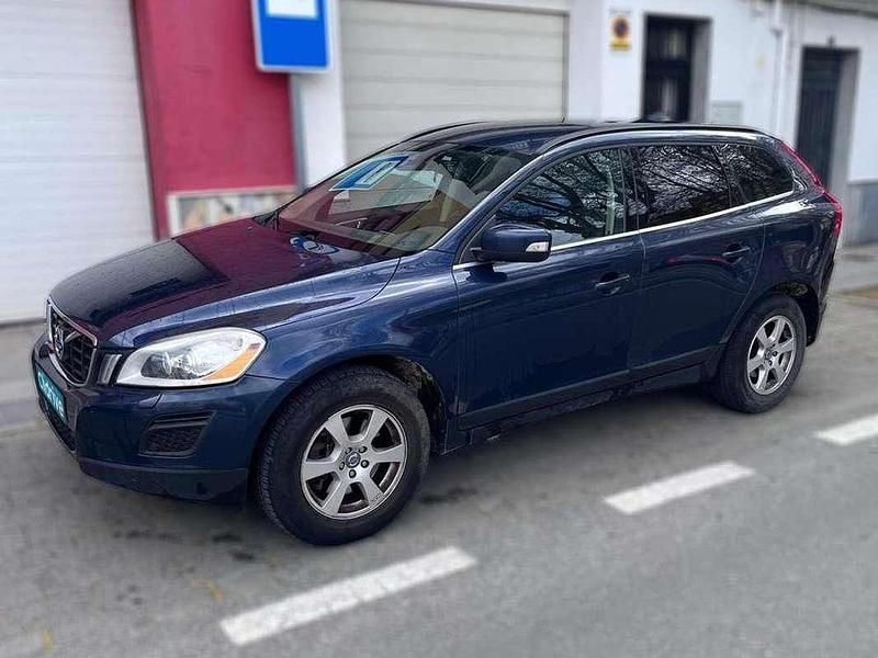 Usado Volvo XC60 Momentum 163 CV (119 kW) 2013 Azul SUV
