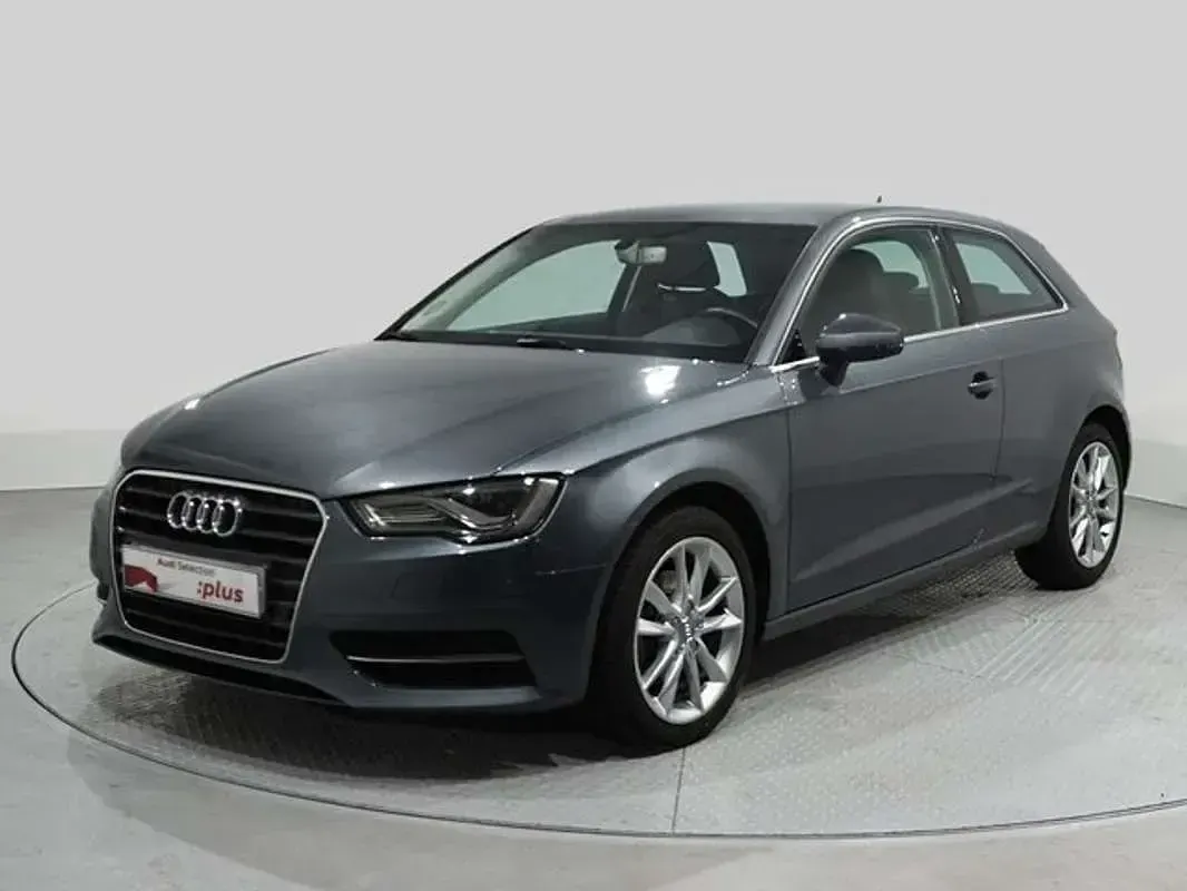 Usado Audi A3 Advanced 150 CV (110 kW) 2016 Gris Utilitario