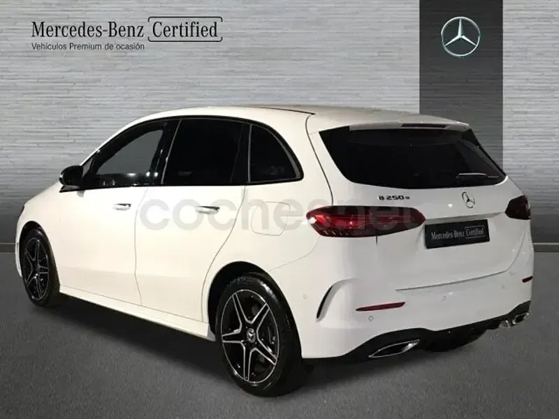 Usado Mercedes B250e 218 CV (160 kW) 2024 Blanco Monovolumen