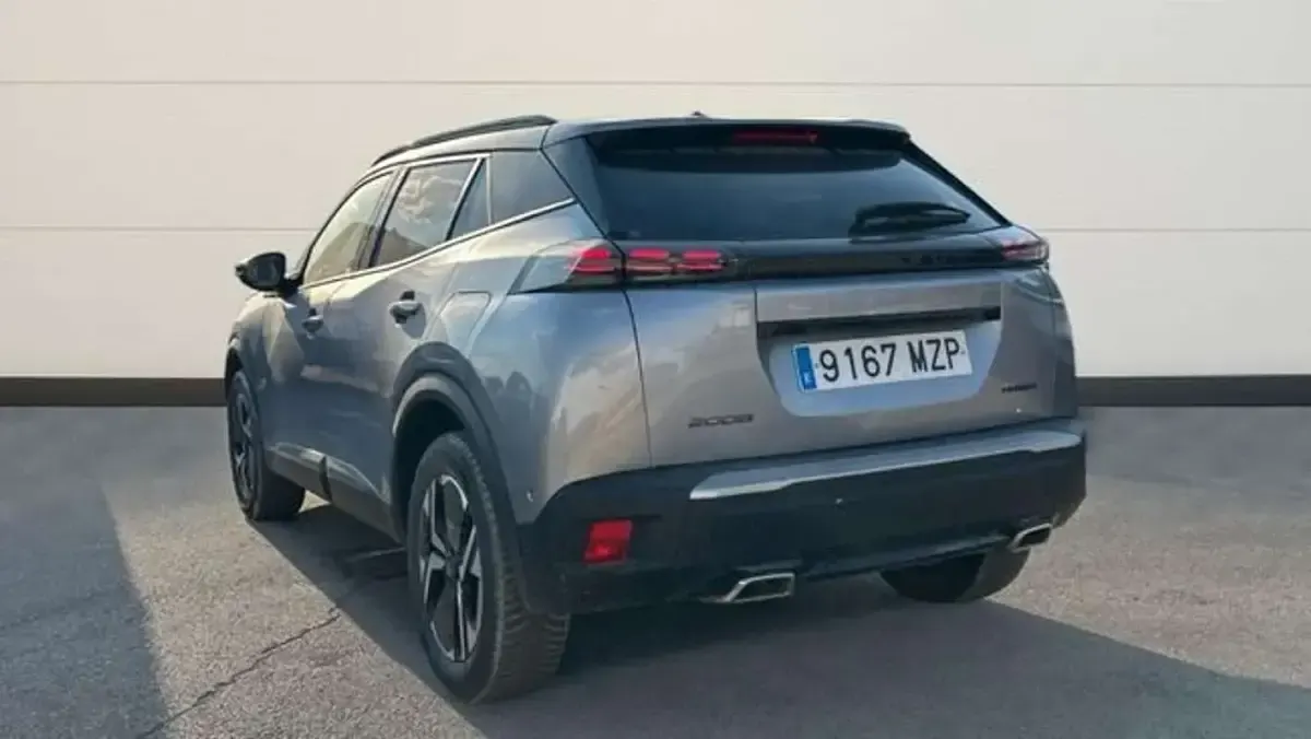 Usado Peugeot 2008 Allure 145 CV (106 kW) 2025 Gris SUV
