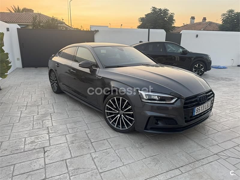 Gris / plata Usado 2019 Audi A5 Sportback Sport Berlina | 25.000 € (Precio justo) - Imagen 1/4