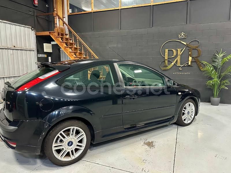 Negro Usado 2007 Ford Focus S Berlina | 3500 € (Precio justo) - Imagen 1/4