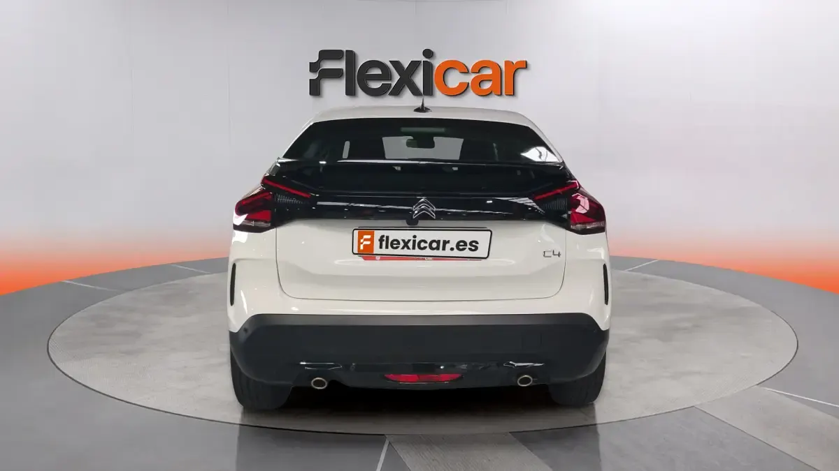 Usado Citroën C4 Feel 130 CV (95 kW) 2023 Blanco SUV