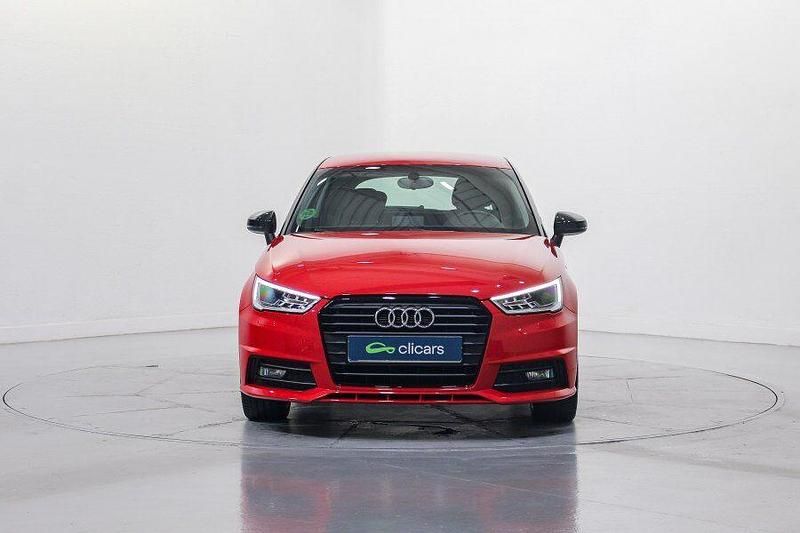 Usado Audi A1 95 CV (69 kW) 2016 Rojo Utilitario