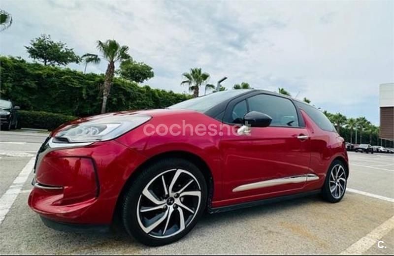 Usado Citroën DS3 114 CV (83 kW) 2014 Granate Berlina