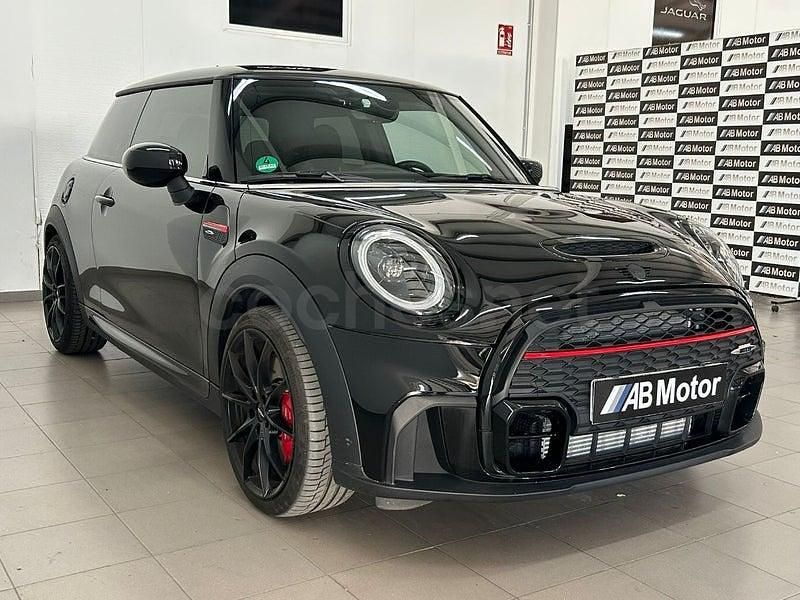 Usado Mini John Cooper Works 231 CV (169 kW) 2022 Negro Utilitario