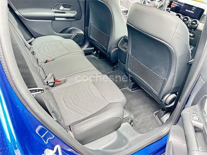 Usado Mercedes GLB200 150 CV (110 kW) 2024 Azul SUV