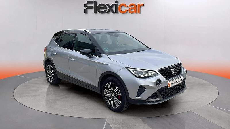 Usado Seat Arona FR 116 HP (85 kW) 2024 Cinzento SUV