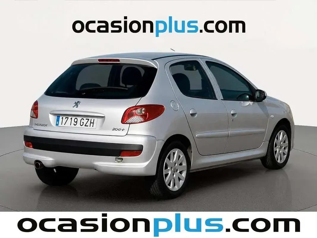 Usado Peugeot 206+ 70 CV (51 kW) 2010 Gris Utilitario