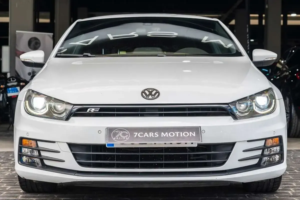Usado VW Scirocco R-line 150 CV (110 kW) 2017 Blanco Coupe
